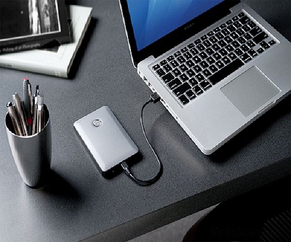移动硬盘误删分区 移动硬盘误删分区